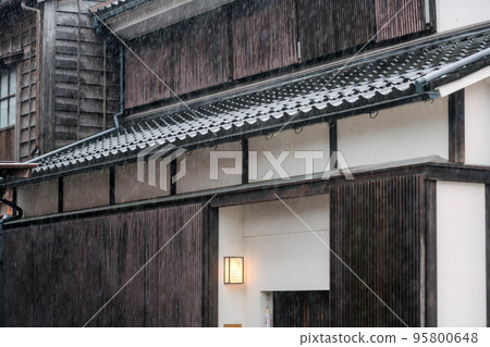 Higashi Chaya district where it rains Higashi Chaya district where it rains 95800648