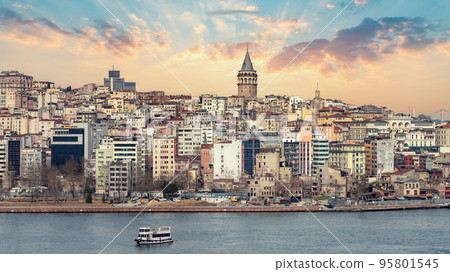 Istanbul, Turkey - March 2018: Galata Tower, Karakoy district and Golden Horn skyline in Istanbul, Turkey 95801545