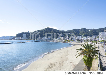 靜岡縣熱海陽光海灘風光 靜岡縣熱海陽光海灘風光 95803061