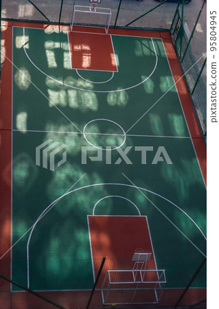 Top View, Bird eye view of school college with Basketball courts Top View, Bird eye view of school college with Basketball courts 95804945