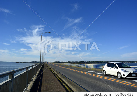 Lake Kasumigaura Bridge in Namegata City, Ibaraki Prefecture 95805435