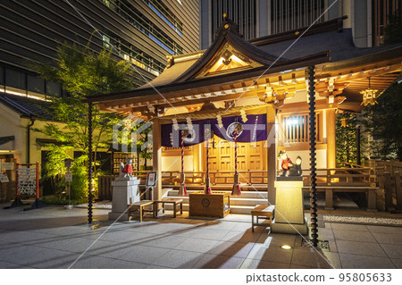 日本橋福德神社(目吹稻荷神社)的夜景 日本橋福德神社(目吹稻荷神社)的夜景 95805633