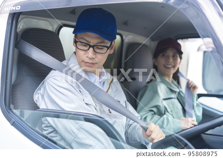 卡車司機係安全帶 卡車司機係安全帶 95808975