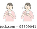 操作智能手機的女人的微笑和煩惱的臉的插圖 95809041
