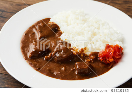 歐式咖哩牛肉 咖哩牛肉 歐式咖哩咖哩飯 歐式咖哩牛肉 咖哩牛肉 歐式咖哩咖哩飯 95810185