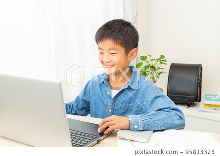 男孩在線學習 95813323