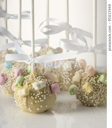 Homemade decorated cake pops candy sticks Homemade decorated cake pops candy sticks 95815949