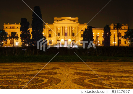 Sao Paulo, Brazil: historic palace of Ipiranga Museum at Independence Park, lit at night 95817697