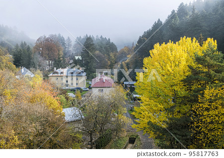 Stiavnica Mountains autumn scenery, Slovakia Stiavnica Mountains autumn scenery, Slovakia 95817763