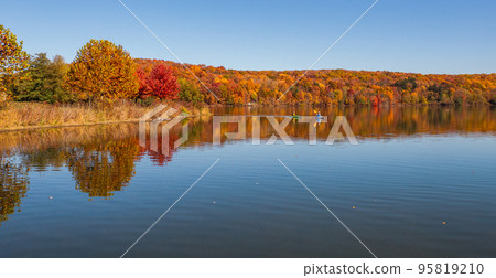 scenic New England lake in autumn. High quality photo scenic New England lake in autumn. High quality photo 95819210