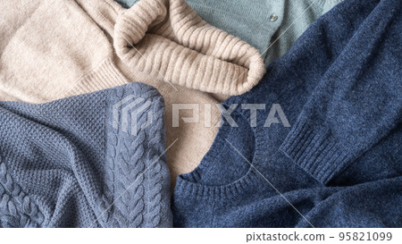 Winter clothes | Change clothes image 95821099