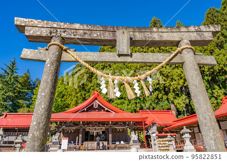 Golden snake shrine 95822851
