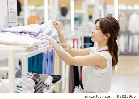 Women Apparel Shopping 95822969
