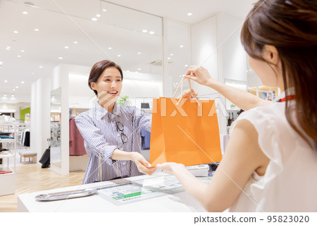 女性服裝購物 女性服裝購物 95823020