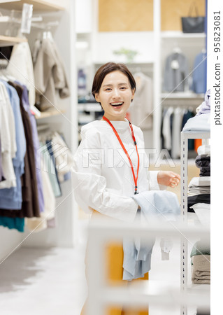 Female apparel store clerk 95823081
