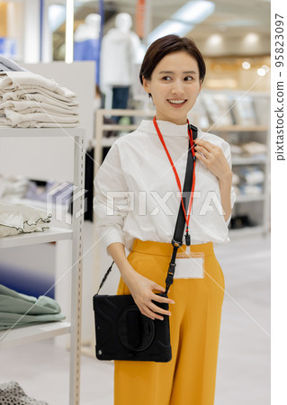 女服裝店員 女服裝店員 95823097