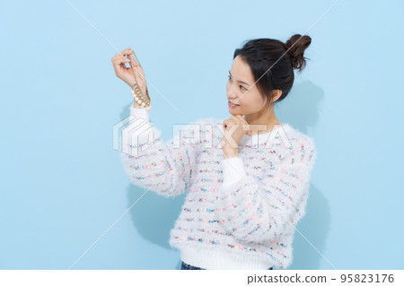 婦女選擇配件 95823176