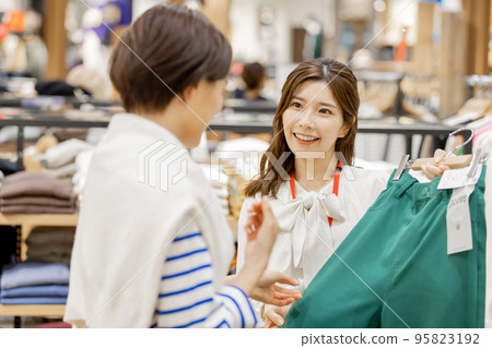 Women Apparel Shopping 95823192