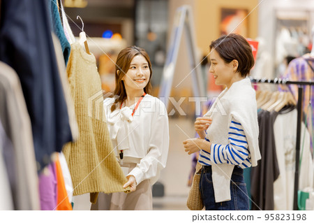 Women Apparel Shopping 95823198