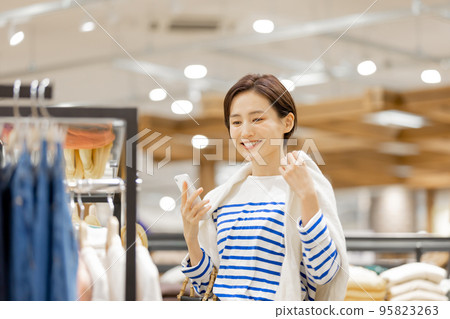 Women Apparel Shopping Women Apparel Shopping 95823263