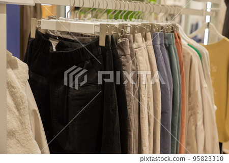 服裝產品 服裝產品 95823310