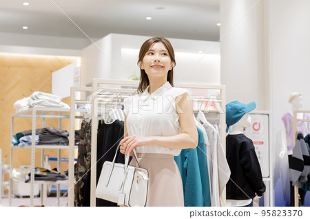 Women Apparel Shopping Women Apparel Shopping 95823370