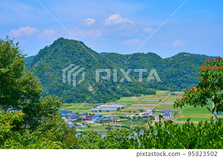 A view of the northeast side of Mt. Daikoku in Kyonan Town, Chiba Prefecture (Mt. Asama, Tatsushima, etc.) 95823502