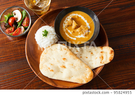 Chicken Curry Butter Chicken Curry Curry Rice Naan Chicken Curry Butter Chicken Curry Curry Rice Naan 95824955
