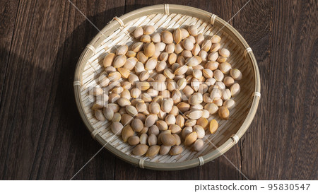 銀杏種子｜曬乾銀杏種子 95830547