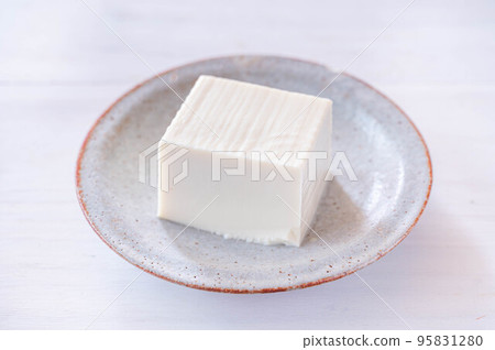 Silk tofu 95831280