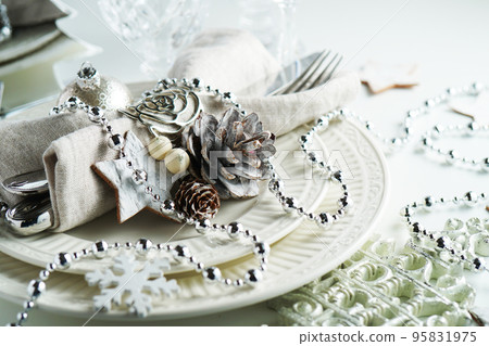 聖誕餐桌佈置 95831975