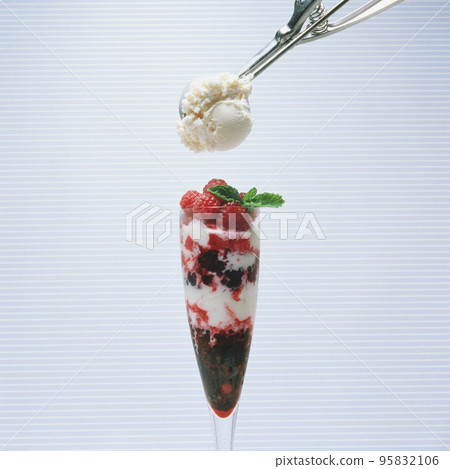 Ice Cream desert Ice Cream desert 95832106