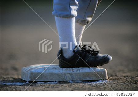 Baseball base 95832327