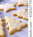 Christmas butter cookies 95832779