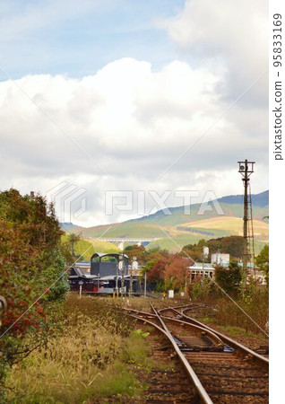 Scenery from the back of Yufuin Station Autumn foliage Scenery from the back of Yufuin Station Autumn foliage 95833169
