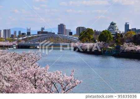 Sakurakei along the Okawa river in Osaka 95835036