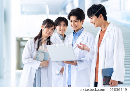 男 朋友 大學生 理科 科研 校園生活 學生 男女 95836549