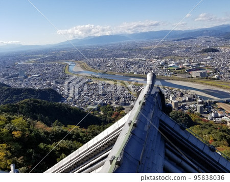 從岐阜城堡的視圖 從岐阜城堡的視圖 95838036