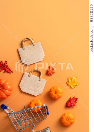 autumn shopping cart sale background Autumn shopping ショッピング 95838139
