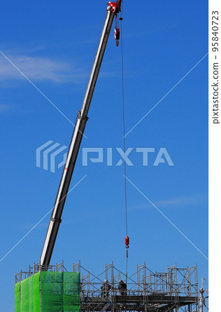 Crane hanging work Crane hanging work 95840723