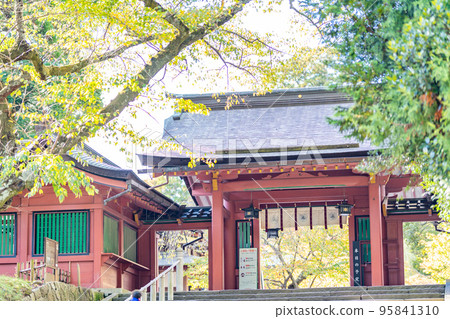 Shiogama Shrine East Gate 95841310