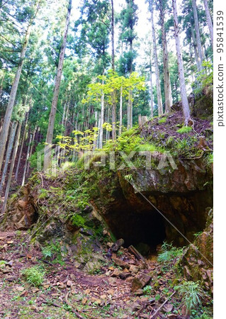Umeda Mine Tsukuhara Mine Entrance Umeda Mine Tsukuhara Mine Entrance 95841539