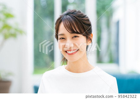 Beauty of young women 95842322