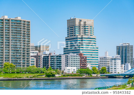 [東京]沿河的城市景觀 95843382