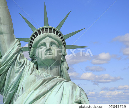 Statue of Liberty, New York City, USA 95845719