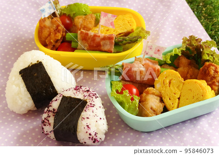 Handmade bento for excursions and excursions Handmade bento for excursions and excursions 95846073