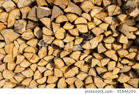 Background of chopped firewood closeup Background of chopped firewood closeup 95846203