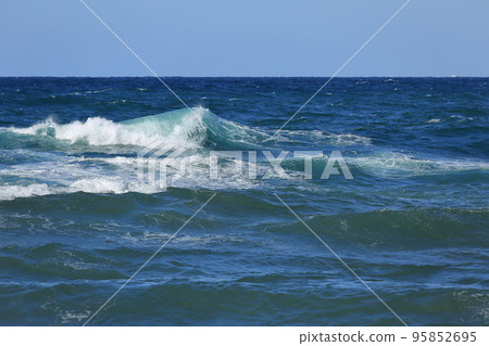 cool waves of the beautiful sea 95852695