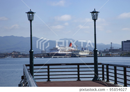 Old pier and Nippon Maru Old pier and Nippon Maru 95854027