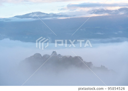 天空中的城堡越前小野城堡 天空中的城堡越前小野城堡 95854526